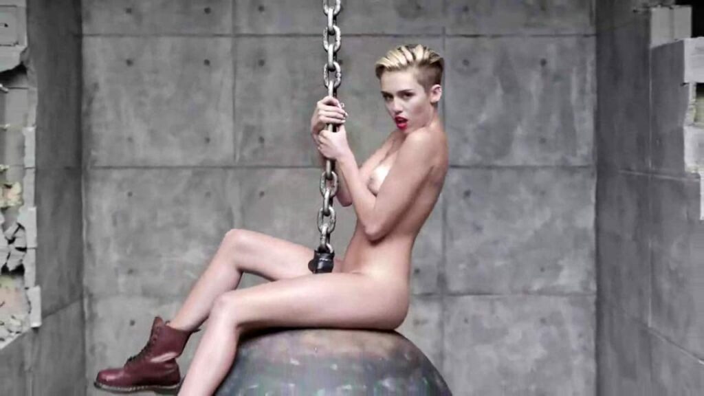 Nudes Miley Cyrus Wrecking Ball