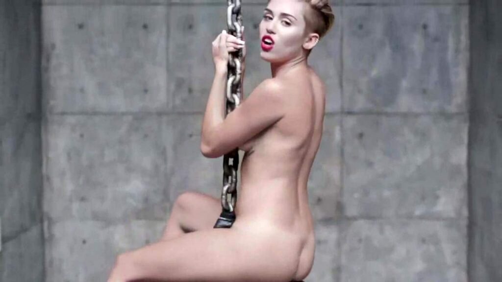 Nudes Miley Cyrus Wrecking Ball 2