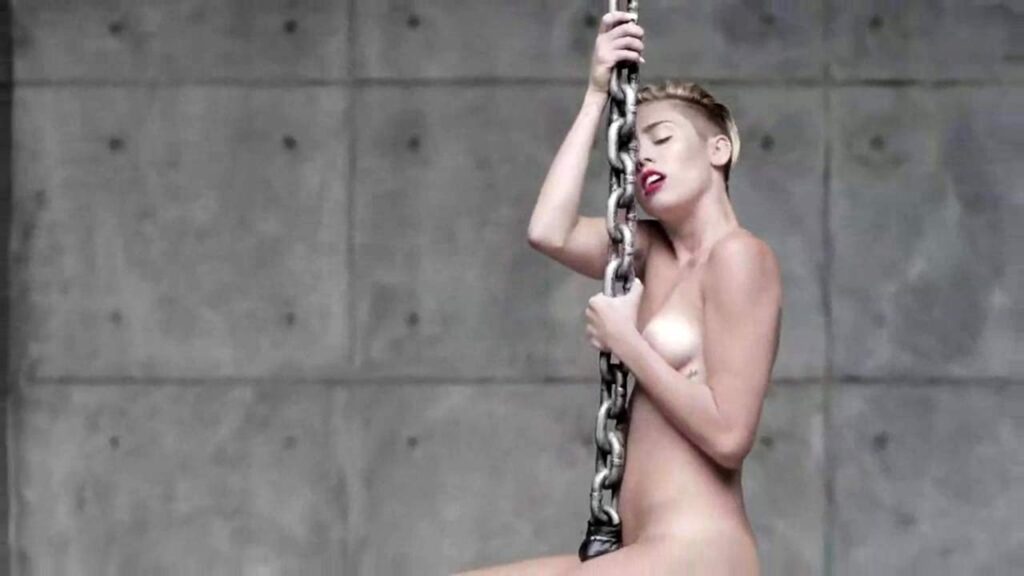 Nudes Miley Cyrus Wrecking Ball 8